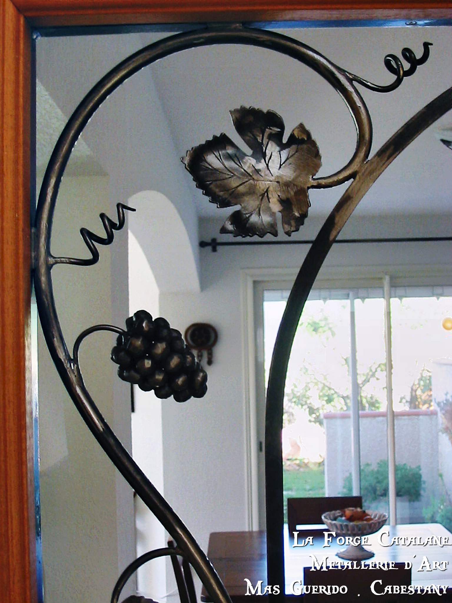 detail porte passage inspiration vigne forge catalane 4.jpg